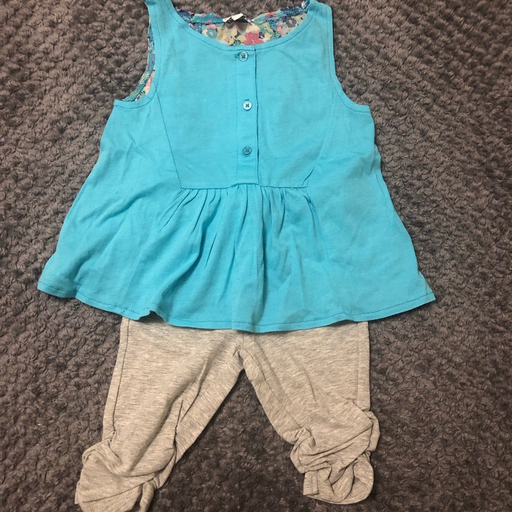 Baby girl leggings and tank top
